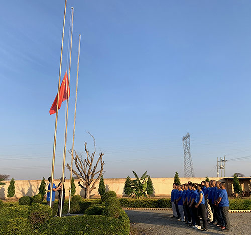 身在海外 心系祖國 - 坦桑園區(qū)全體華人員工祝福祖國70周年生日快樂